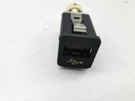 BMW X5 E70 Connecteur/prise USB 9167196