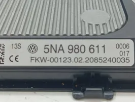 Volkswagen Golf VIII Langaton latausmoduuli 5NA980611