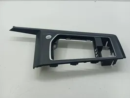 Volkswagen Golf VIII Rivestimento in plastica cornice della leva del cambio 5H2864263