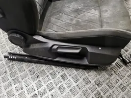 Volkswagen Golf VIII Seat set 