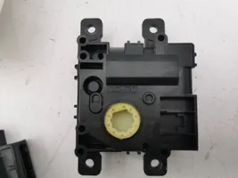 Toyota RAV 4 (XA50) Motor/activador trampilla de calefacción 0638009004