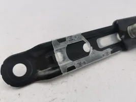 Toyota RAV 4 (XA50) Rail de réglage hauteur de ceinture de sécurité E563003