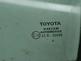 Toyota Corolla E210 E21 Vetro del deflettore della portiera anteriore - quattro porte 