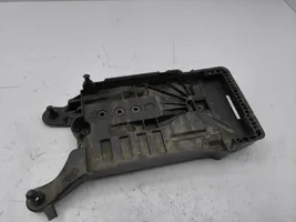 Seat Ibiza V (KJ) Boîte de batterie 2Q0915331