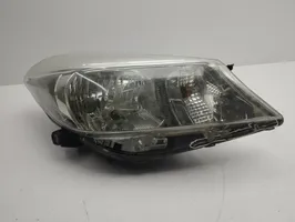 Toyota Yaris Lampa przednia 