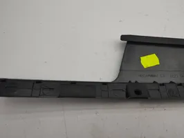 Audi Q2 - Rivestimento modanatura del vetro della portiera anteriore 81a837901