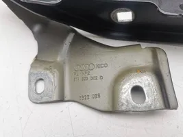 Audi Q2 - Cerniere del vano motore/cofano 81A823301D