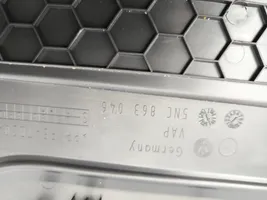 Volkswagen Tiguan Keskikonsolin etusivuverhoilu 5NC863046