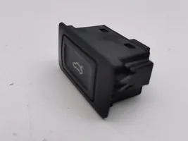 Audi Q3 F3 Takaluukun avauskytkin 4G0959831C