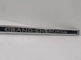 Jeep Grand Cherokee (WK) Etuoven lista (muoto) 55156848AD