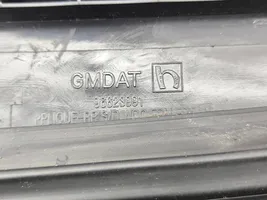 Opel Antara Moulures des vitres de la porte arrière 96623991