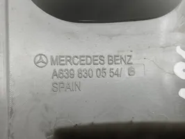 Mercedes-Benz Vito Viano W639 Griglia di ventilazione nel tetto A6398300854