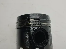 Mercedes-Benz ML W164 Piston 