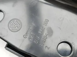 Volkswagen Tiguan Compartimento de almacenamiento del maletero delantero 5NA882599