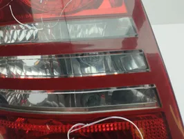 Chrysler 300 - 300C Aizmugurējais lukturis virsbūvē HSG43867