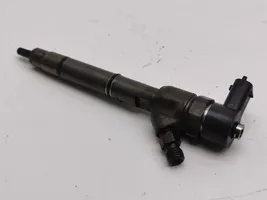 Hyundai i40 Fuel injector 338002A800