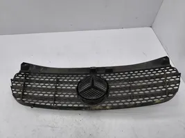 Mercedes-Benz Vito Viano W639 Rejilla superior del radiador del parachoques delantero A6398800185