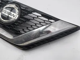 Nissan Qashqai Grille de calandre avant 6933U110