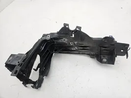 BMW 5 F10 F11 Priekšējā luktura turētājs 51647200794