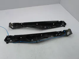 BMW i3 Supporto di montaggio del parafango 7296756