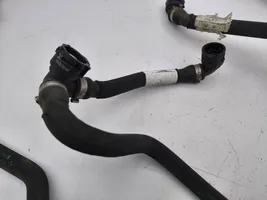 BMW i3 Tuyau de liquide de refroidissement moteur 7623678