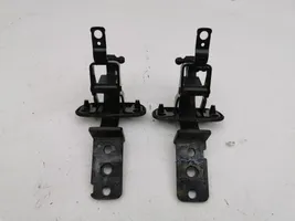 Volvo V70 Set di cerniere portiera di carico 312184256