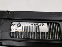 BMW 5 F10 F11 Air conditioning (A/C) radiator (interior) U7589002