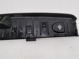 BMW i3 Bagažinės slenksčio apdaila 7272383