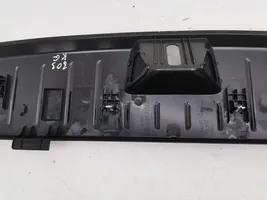 BMW i3 Osłona pasa bagażnika 7272383