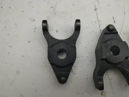 Toyota Corolla E120 E130 Support de pince d'injecteur de carburant 