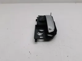 Honda HR-V Front door interior handle 