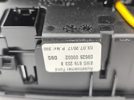 Audi A5 Aizmugurējā gaisa - ventilācijas reste 8W0819203