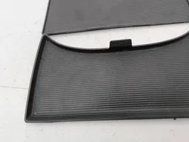 Ford Galaxy Paneelin laatikon/hyllyn pehmuste EM2BR044106AAW