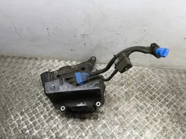 Audi A5 Serbatoio vaschetta liquido AdBlue 8W0131878AL