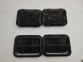 Tesla Model S Kulmapaneelin paineventtiili 2F2AB280B62AB