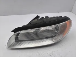 Volvo S80 Lampa przednia 31214353