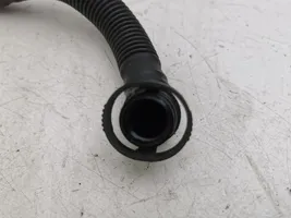 Volkswagen PASSAT B6 Breather/breather pipe/hose 03L103493G