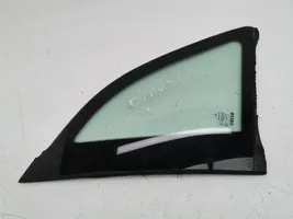 Mercedes-Benz B W245 Fenêtre latérale avant / vitre triangulaire 