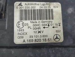 Mercedes-Benz B W245 Lampa przednia A1698201816