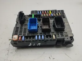 Peugeot 3008 II Module de fusibles 9810296180