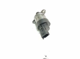 Opel Astra H Fuel pressure regulator 