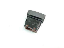 Honda CR-V Tailgate/boot open switch button M48809