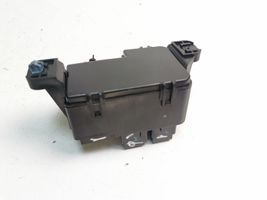 Chevrolet Trax Module de fusibles 826166A