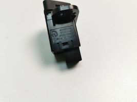 Chevrolet Trax Interrupteur feux de détresse 95282258
