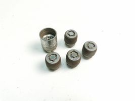 Mazda CX-7 Anti-theft wheel nuts and lock 