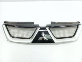 Mitsubishi Outlander Front bumper upper radiator grill 02009923