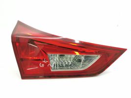 Toyota Auris E180 Lampy tylnej klapy bagażnika 02260