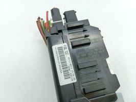 Citroen C4 II Picasso Module de fusibles 9665492680