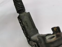 Toyota RAV 4 (XA30) Positive cable (battery) 8282320090