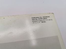 Toyota Avensis T270 Libro con el historial de mantenimiento del propietario 0199920B44